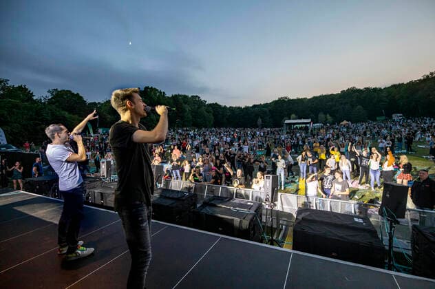 Gestört aber GeiL live beim Picknick Konzert auf der Zoopark Festwiese. Erfurt, 16.07.2021