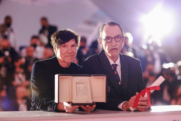 74eme Festival International du Film de cannes. Photoall des Palmes. 74th Cannes Film Festival. Photocall of the awards winners. 270387 2021-07-17 Cannes France Mael, Ron ( The Sparks ); Mael, Russell ( The Sparks )  Copyright: xTerencexBaelenx STAR_270387_013