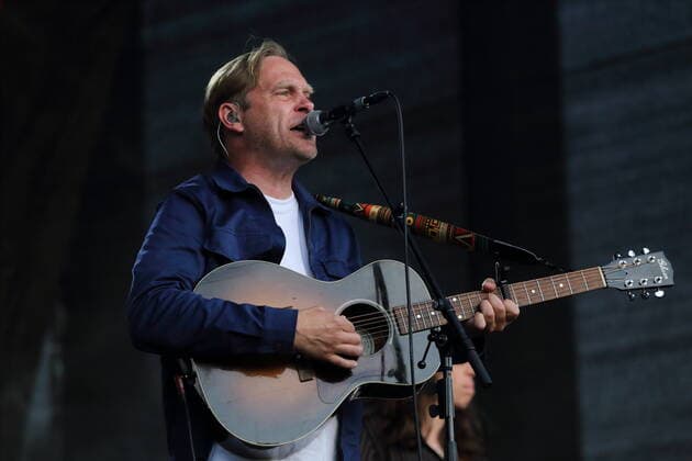 Thees Uhlmann bei einem Konzert am Waschhaus in Potsdam, 17. Juli 2021. Waschhaus Open Air