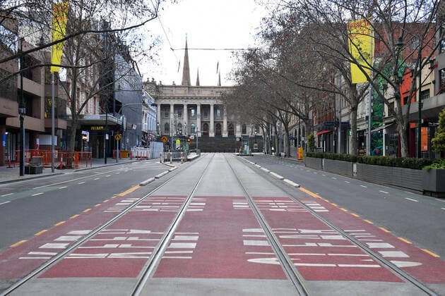 VICTORIA CORONAVIRUS COVID19, A near empty street scene is seen in Melbourne, Sunday, July 18, 2021. Victoria is in day three of its latest COVID-19 lockdown as health authorities race to keep up with fleeting transmission of the virus. ( NO ARCHIVING, EDITORIAL USE ONLY, NO USE IN BOOKS WITHOUT CONSENT MELBOURNE VIC AUSTRALIA  Copyright: xJAMESxROSSx 20210718001558172551