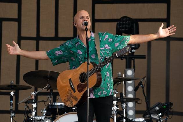 Strandkorb Open Air mit Milow. 17.07.2021 Milow & Band auf dem Strandkorb Open Air in der BRITA Arena Wiesbaden. Wiesbaden BRITA-Arena Hessen