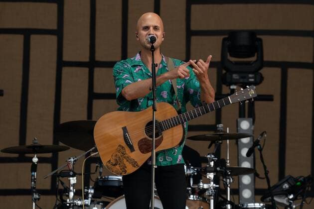 Strandkorb Open Air mit Milow. 17.07.2021 Milow & Band auf dem Strandkorb Open Air in der BRITA Arena Wiesbaden. Wiesbaden BRITA-Arena Hessen