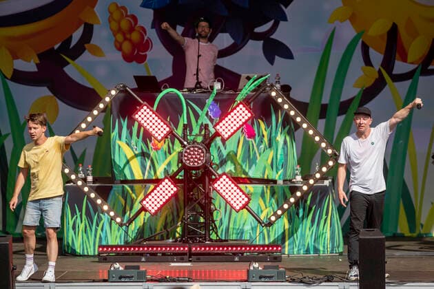 Deine Freunde live beim Picknick Konzert auf der Zoopark Festwiese. Erfurt, 18.07.2021