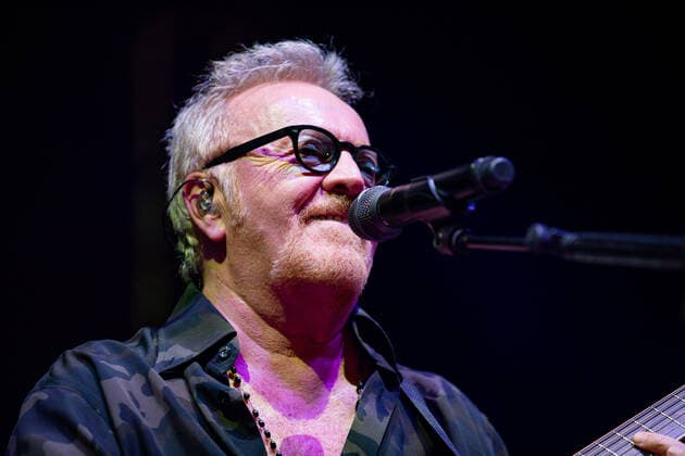 Umberto Tozzi Performs In Concert In Milan Umberto Tozzi performs live at Carroponte on July 19, 2021 in Milan, Italy. Milan Italy bremec-notitle210719_npXbg  Copyright: xAlessandroxBremecx