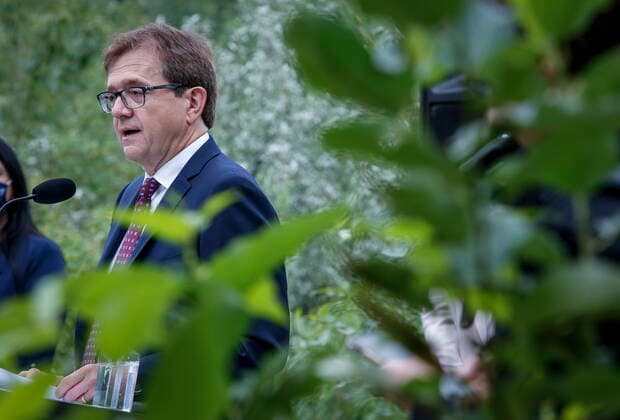 July 20, 2021, Calgary, ab, Canada: Federal Environment Minister Jonathan Wilkinson makes an announcement about the Springbank dam, after it was deemed earlier this month that it could proceed after an environmental assessment determined it is not likely to cause significant adverse effects, in Calgary, Alta., Tuesday, July 20, 2021. Calgary Canada - ZUMAc35_ 20210720_zaf_c35_057 Copyright: xJeffxMcintoshx