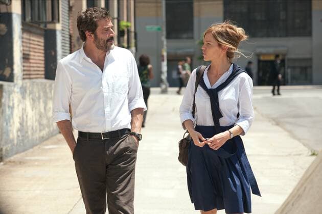 Jeffrey Dean Morgan & Hilary Swank Characters: Max, Dr. Juliet Dermer Film: The Resident (USA UK 2011) Director: Antti Jokinen 10 February 2011  Copyright: MaryxEvansxAFxArchivexExclusivexMediaxGroup 13053153 EDITORIAL USE ONLY