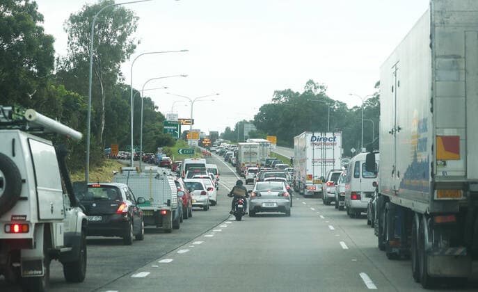 QLD BORDER COVID-19 CLOSURE, Congestion is seen on the Pacific Motorway near the Queensland and New South Wales border on the Gold Coast, Friday, July 23, 2021. ( NO ARCHIVING, EDITORIAL USE ONLY, NO USE IN BOOKS WITHOUT CONSENT GOLD COAST QLD AUSTRALIA  Copyright: xJASONxO BRIENx 20210723001559291737