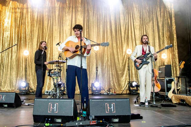 Max Kämmerling, Faber und Janos Mijnssen live beim Picknick Konzert auf der Zoopark Festwiese. Erfurt, 22.07.2021