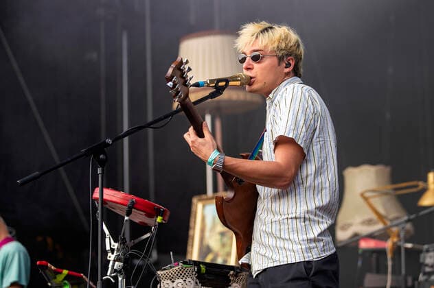 Matthias Rohde von Von Wegen Lisbeth live beim Picknick Konzert auf der Zoopark Festwiese. Erfurt, 23.07.2021