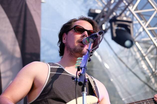23.07.2021 Kulturzelt Kassel, Hessenkampfbahn Kassel Hessen Konzert CHEF SPECIAL Holländer Indie-Pop Band aus Haarlem, Niederlande Mitglieder Sänger Joshua Nolet, Gitarrist Guido Joseph, Bassist Jan Derks, Keyboarder Wouter Heeren und Schlagzeuger Wouter Jerry Prudon