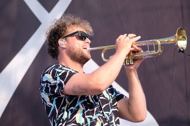23.07.2021 Kulturzelt Kassel, Hessenkampfbahn Kassel Hessen Konzert CHEF SPECIAL Holländer Indie-Pop Band aus Haarlem, Niederlande Mitglieder Sänger Joshua Nolet, Gitarrist Guido Joseph, Bassist Jan Derks, Keyboarder Wouter Heeren und Schlagzeuger Wouter Jerry Prudon