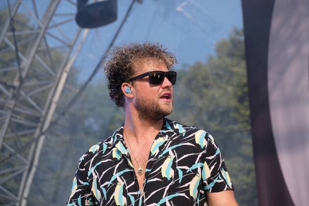 23.07.2021 Kulturzelt Kassel, Hessenkampfbahn Kassel Hessen Konzert CHEF SPECIAL Holländer Indie-Pop Band aus Haarlem, Niederlande Mitglieder Sänger Joshua Nolet, Gitarrist Guido Joseph, Bassist Jan Derks, Keyboarder Wouter Heeren und Schlagzeuger Wouter Jerry Prudon