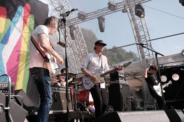 22.07.2021 Kulturzelt Kassel, Hessenkampfbahn Kassel Hessen Konzert TOCOTRONIC - LET THERE BE TOCOTRONIC Mitglieder Gesang Dirk von Lowtzow Gitarre, Keyboard Rick McPhail Schlagzeug, Keyboard, Gesang Arne Zank Bass Jan Müller