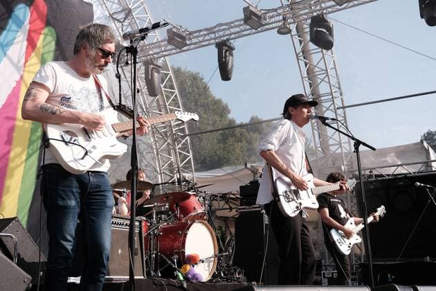 22.07.2021 Kulturzelt Kassel, Hessenkampfbahn Kassel Hessen Konzert TOCOTRONIC - LET THERE BE TOCOTRONIC Mitglieder Gesang Dirk von Lowtzow Gitarre, Keyboard Rick McPhail Schlagzeug, Keyboard, Gesang Arne Zank Bass Jan Müller