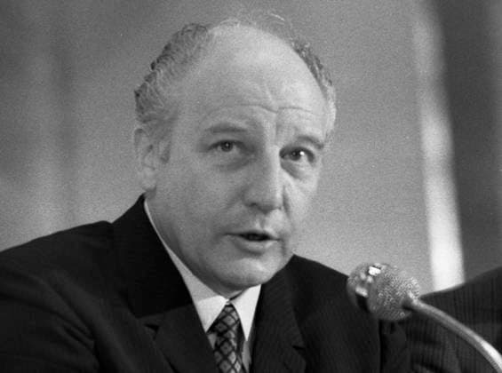 Bundesparteitag der Freien Demokratischen Partei ( FDP) 1970 DEU, Deutschland, Bonn: Der Bundesparteitag der Freien Demokratischen Partei ( FDP) am 22.6.1970 in der Bonner Beethovenhalle.Walter Scheel. DEU, Germany, Bonn: The federal party conference of the Free Democratic Party ( FDP) on 22.6.1970 in the Beethovenhalle in Bonn. NRW *** Federal party conference of the Free Democratic Party FDP 1970 DEU, Germany, Bonn The federal party conference of the Free Democratic Party FDP on 22 6 1970 in the Beethovenhalle in Bonn Walter Scheel DEU, Germany, Bonn The federal party conference of the Free Democratic Party FDP on 22 6 1970 in the Beethovenhalle in Bonn NRW