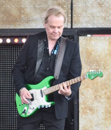 Readington, NJ, - JULY 25: James Young of Styx preforms in concert at the The 38th annual New Jersey Lottery Festival of Ballooning on JULY 25, 2021 in Readington, NJ . Copyright: xJohnxPalmerx
