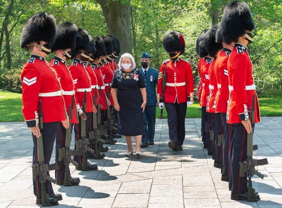 July 26, 2021, Ottawa, on, Canada: Governor General Mary Simon inspects the honour guard as she arrives at Rideau Hall, Monday, July 26, 2021 in Ottawa. Ottawa Canada  - ZUMAc35_ 20210726_zaf_c35_118 Copyright: xRyanxRemiorzx