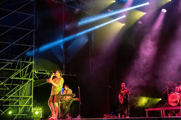 Willie Peyote durante Wllie Peyote - Mai dire mai: tourdegradabile, Concerto cantante italiano in Villafranca di Verona, Italia, 26 luglio 2021