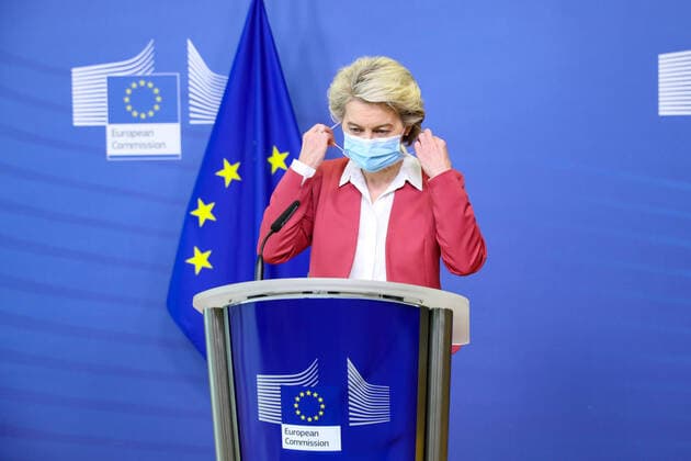 (210727) -- BRUSSELS, July 27, 2021 -- European Commission President Ursula von der Leyen prepares to make a statement on the European Union (EU) Vaccines Strategy in Brussels, Belgium, July 27, 2021. Seventy percent of adults in EU have received at least one vaccine dose against COVID-19, she said on Tuesday. ) BELGIUM-BRUSSELS-EU-COVID-19-VACCINATION ZhangxCheng 