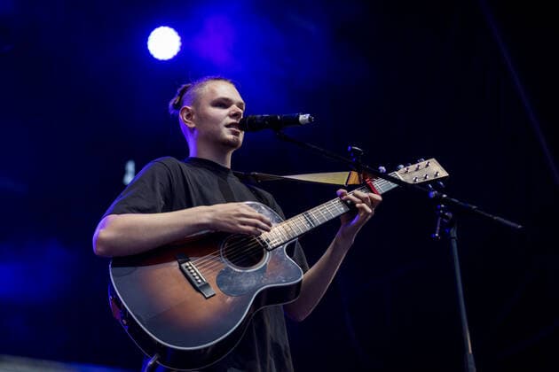 Florian Alexander Kurz - Knossi, Die Atzen & Friends beim Live Auftritt im BonnLive Kulturgarten Bonn, 27.07.2021 - BonnLive ist eine Kooperation zwischen der fünfdrei Eventagentur und Rheinevents Bonn Am Römerbad NRW Deutschland