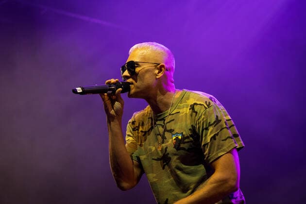 Dante Thomas - Knossi, Die Atzen & Friends beim Live Auftritt im BonnLive Kulturgarten Bonn, 27.07.2021 - BonnLive ist eine Kooperation zwischen der fünfdrei Eventagentur und Rheinevents Bonn Am Römerbad NRW Deutschland