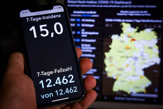 Coronavirus in Deutschland - Covid-19-Dashboard des Robert Koch-Institut 28.07.2021: Robert Koch-Institut: 7-Tage-Inzidenz 15,0. 7-Tage-Fallzahl 12.462. COVID-19-Fälle 3.761.169. Zugang um 2.768 dem Vortag. COVID-19-Todesfälle 91.586. Zugang um 21 gegenüber dem Vortag.