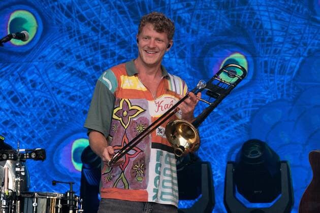 Bukahara beim Picknick Konzert 29.07.2021 - Max von Einem von der Band Bukahara live beim Picknick Konzert auf der Festwiese Ladenburg. Festwiese Ladenburg Baden-Württemberg