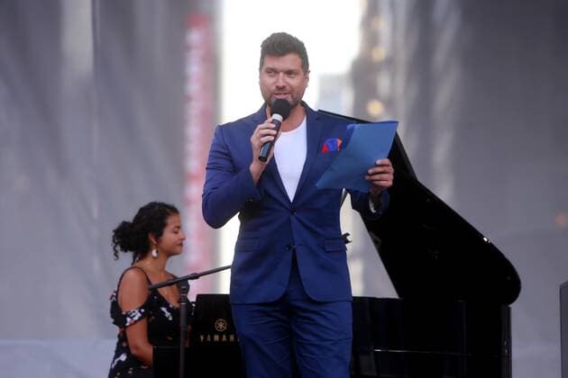NEW YORK, NY- JULY 30: Mauricio Martinez hosts Carnegie Hall Citywide: Adrienne Warren and Friends, held in Bryant Park, on July 30, 2021, in New York City. Copyright: xJosephxMarzullox