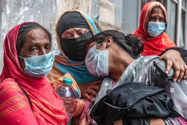 News Bilder des Tages Bangladesh: 15,776 new cases of covid-19 and 235 death The rate of coronaVIRUS infection in the country is increasing day by day. There have been 15,776 new cases and 235 new deaths in covid-19, death rate increase. Bangladesh Copyright: RakibulxAlamxKhan