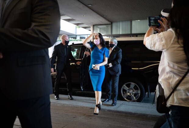 August 4, 2021, Vancouver, BC, Canada: Meng Wanzhou, chief financial officer of Huawei, arrives at B.C. Supreme Court to attend her extradition hearing, in Vancouver, B.C., Wednesday, Aug. 4, 2021. Vancouver Canada - ZUMAc35_ 20210804_zaf_c35_117 Copyright: xDarrylxDyckx