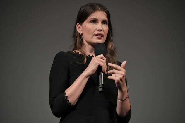 Locarno, Switzerland Locarno Film Festival 2021 Laetitia Casta receives Excellence Award Davide Campari In the photo: Laetitia Casta dres Azzedine AlaÃ¯a  Copyright: xNickxZonnax xIPAx xNickxZonnax