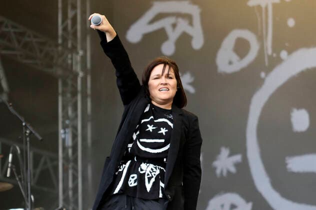 Jen Bender von Großstadtgeflüster live beim Vor Deiner Tür Open Air im Cruise Center Steinwerder. Hamburg, 05.08.2021.