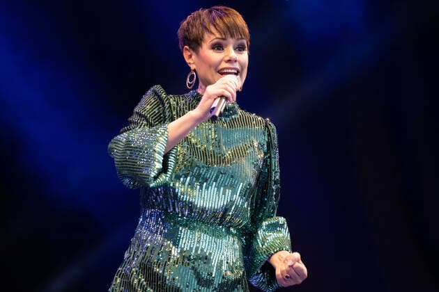 Francine Jordi live beim Summer in the City Event auf dem Vorplatz der PostFinance-Arena. Bern, 06.08.2021