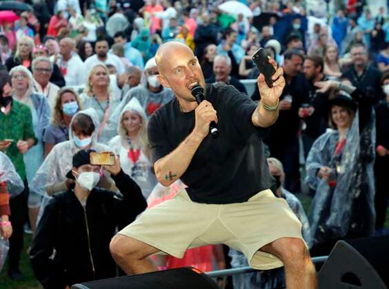 Bilder des Jahres 2021, Entertainment 08 August Entertainment Themen der Woche KW31 Oli P. beim 90 er Olymp im Freizeitpark Berlin Luebars. *** Oli P at the 90s Olymp in the amusement park Berlin Luebars