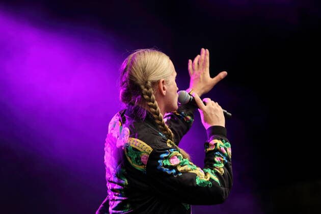 Roman Geike alias Romano beim Bergfunk Open Air auf dem Funkerberg in Königs Wusterhausen, 7. August 2021. Bergfunk Open Air