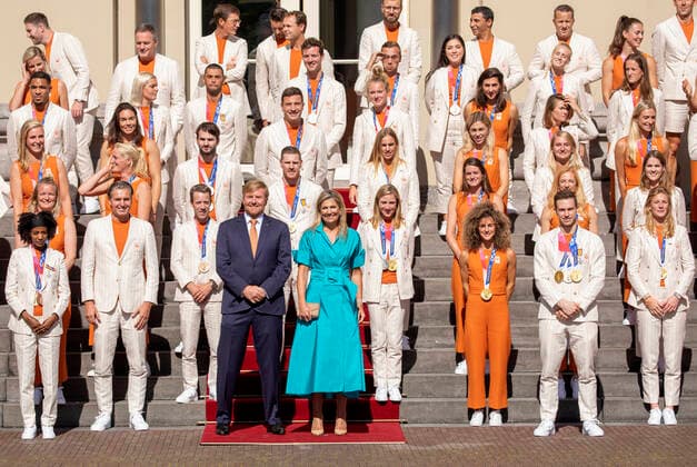 Bilder des Jahres 2021, Entertainment 08 August Entertainment Themen der Woche KW32 Entertainment Bilder des Tages 10-08-2021 The Hague King Willem-Alexander and Queen Maxima with the medal winners of the 2020 Summer Olympics in Tokyo at Noordeinde Palace in The Hague. Â  Copyright: xPPEx