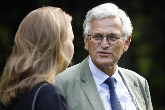 Peter Frey, Chefredakteur des ZDF, Deutschland, Berlin, Präsidentengarten von Schloss Bellevue, Ansprache Bundespräsident Frank-Walter Steinmeier bei einem Jazzkonzert mit Thomas Quasthoff & Friends