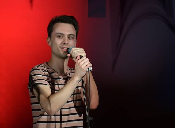 Konzert der Gesangskapelle Hermann in dr Hipphalle in Gmunden, im Rahmen der Salzkammergut Festwochen Gmunden, am 11.08.21. Das Bild zeigt eine Szene aus dem Konzert, Stephan, Wolmuth 2021 - Konzert der Gesangskapelle Hermann in dr Hipphalle in Gmunden, im Rahmen der Salzkammergut Festwochen Gmunden, am 11.08.21