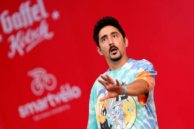 Eko Fresh beim Benefizkonzert für die Opfer der Flutkatastrophe an der Südbrücke. Köln, 11.08.2021
