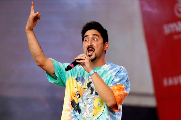Eko Fresh beim Benefizkonzert für die Opfer der Flutkatastrophe an der Südbrücke. Köln, 11.08.2021