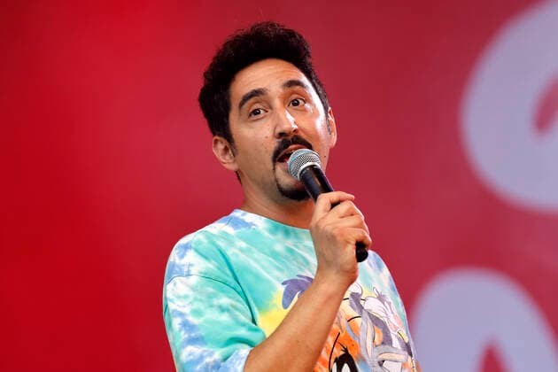 Eko Fresh beim Benefizkonzert für die Opfer der Flutkatastrophe an der Südbrücke. Köln, 11.08.2021