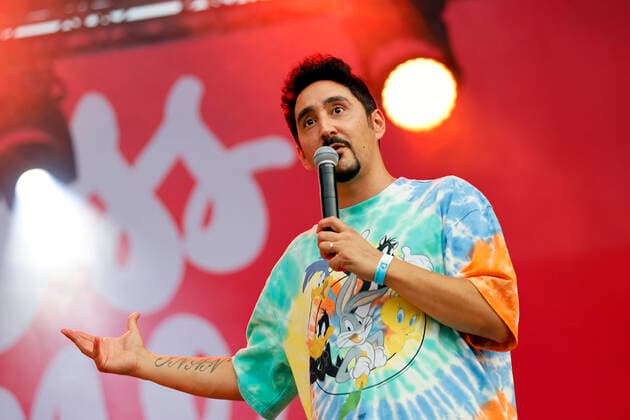 Eko Fresh beim Benefizkonzert für die Opfer der Flutkatastrophe an der Südbrücke. Köln, 11.08.2021