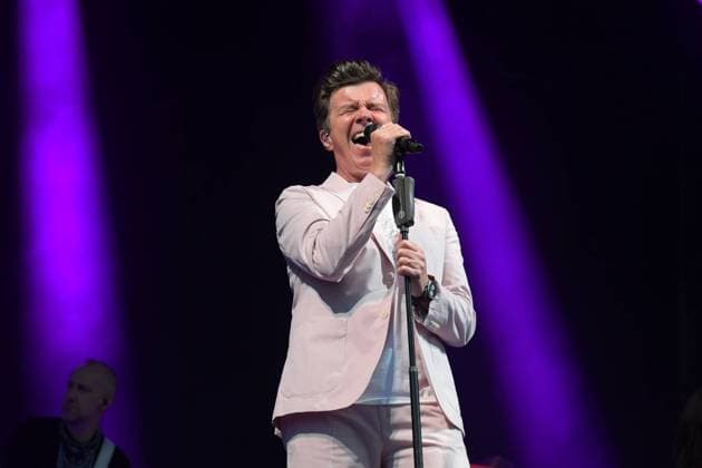 Entertainment Bilder des Tages Music Concert Rick Astley Rick Astley in concert at Newmarket Races, Newmarket, United on 13 August 2021. Newmarket Newmarket Races United Editorial use only , Copyright: xSimonxTraylenx PSI-13322-0052