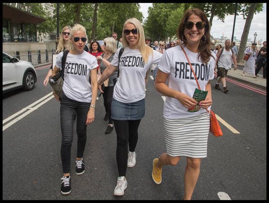 . 14 08 2021. London, United Kingdom. Anti Vaccine March. Anti vaccine protesters march through London shouting no vaccine passports.  xMartynxWheatleyx xi-Imagesx IIM-22493-0019