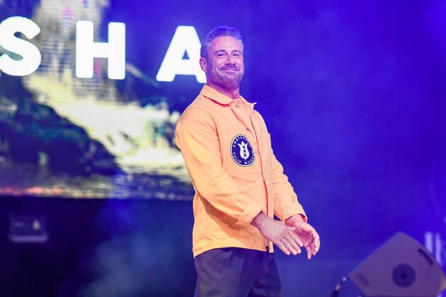 14.08.2021, xlakx, Entertaiment Musik, SASHA und Band auf der Freilichtbühne Eisenhuettenstadt emspor, v.l.Das Jubilaeumskonzert zu 70 Jahre plus 1 Werk & Stadt von SASHA mit Band Jubilaeen sind immer ein Anlass für ein großes Fest und in unserem Fall für eine ganze Festwoche . Wir feiern 70 Jahre Werk & Stadt zwar erst jetzt, ein Jahr spaeter, sind aber umso gluecklicher, dass nun die - Eisenhuettenstaedter Freilichtbühne mit ganz unterschiedlichen Veranstaltungen in Szene gesetzt wird. Eisenhuettenstadt
