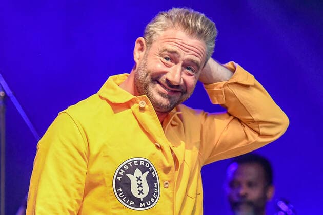 14.08.2021, xlakx, Entertaiment Musik, SASHA und Band auf der Freilichtbühne Eisenhuettenstadt emspor, v.l.Das Jubilaeumskonzert zu 70 Jahre plus 1 Werk & Stadt von SASHA mit Band Jubilaeen sind immer ein Anlass für ein großes Fest und in unserem Fall für eine ganze Festwoche . Wir feiern 70 Jahre Werk & Stadt zwar erst jetzt, ein Jahr spaeter, sind aber umso gluecklicher, dass nun die - Eisenhuettenstaedter Freilichtbühne mit ganz unterschiedlichen Veranstaltungen in Szene gesetzt wird. Eisenhuettenstadt