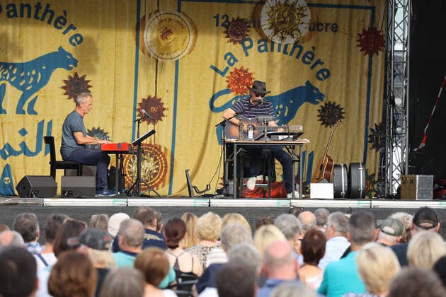 Neuwied Wolfgang Niedecken liest und singt Bob Dylan vor dem Engerser Schloss. Copyright: xJoergxNiebergall Eibner-Pressefox EP_JNL
