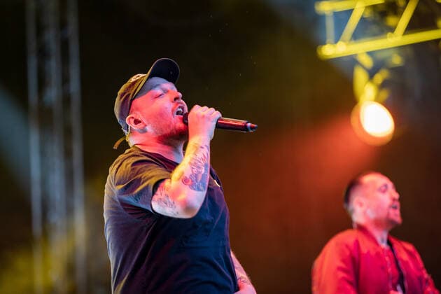 Rapper Panik Panzer - Die Hip Hop Band Antilopen Gang mit der Insolvenzverschleppung Tour auf dem Kunst!Rasen Bonn, 15.08.2021 veranstaltet von der E.L.Hartz Promotion GmbH Bonn Gronau NRW Deutschland