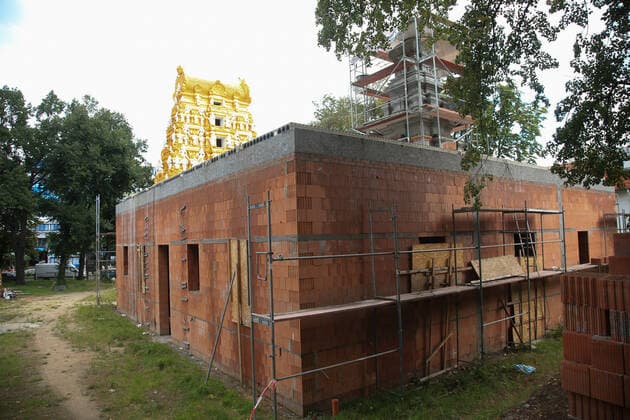 Der Sri-Ganesha-Hindu-Tempel Berlin ist ein Projekt des Sri Ganesha Hindu Tempel e. V. zum Bau eines hinduistischen Tempels in Berlin. Die Fertigstellung des Tempels ist für Herbst 2021 vorgesehen., künstler: govindan, saravanan, vilwanathan Der Sri-Ganesha-Hindu-Tempel Berlin ist ein Projekt des Sri Ganesha Hindu Tempel e. V. zum Bau eines hinduistischen Tempels in Berlin. Die Fertigstellung des Tempels ist für Herbst 2021 vorgesehen., künstler: govindan, saravanan, vilwanathan *** The Sri Ganesha Hindu Temple Berlin is a project of the Sri Ganesha Hindu Tempel e V to build a Hindu temple in Berlin The completion of the temple is scheduled for autumn 2021 , artists govindan, saravanan, vilwanathan The Sri Ganesha Hindu Temple Berlin is