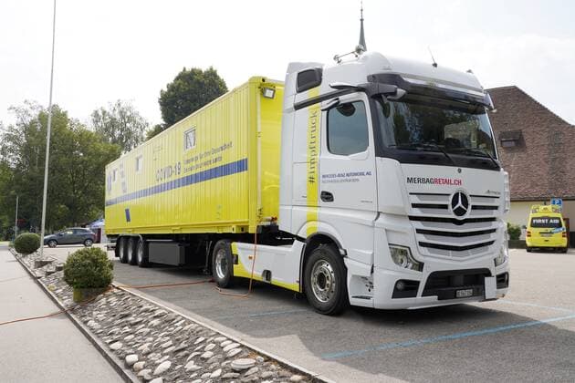 Foto Manuel Geisser 17.08.2021 Covid-19 Impfen. Der Kanton Bern startete dem 13.August 2021 mit dem Impf-Truck seine zweite Tour. Bild : Der Covit-19-Impfdruck in Wangen an der Aare